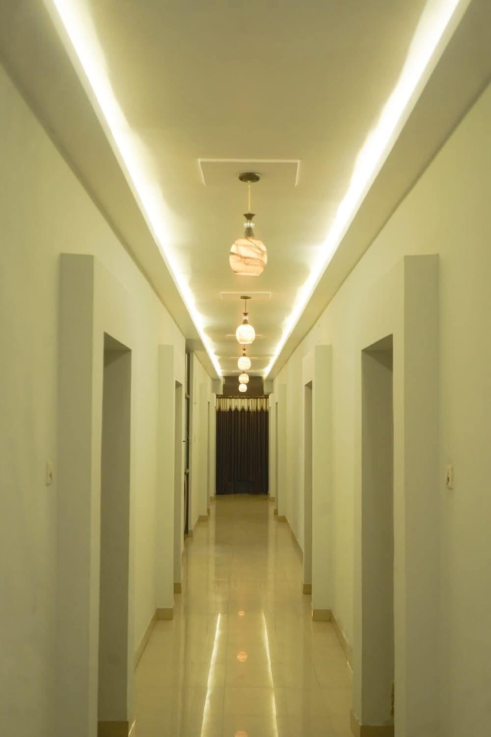 Hotel Alka Palace Durg Bagian luar foto
